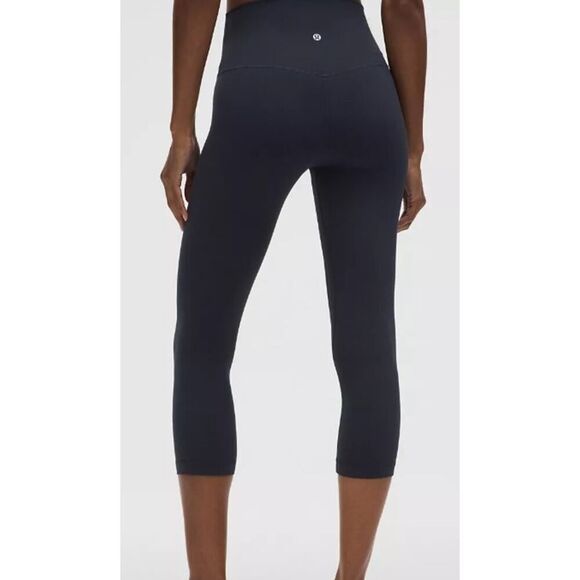 NWT Lululemon Align HR Crop 21” NWT Sz. 8 - Picture 2 of 5
